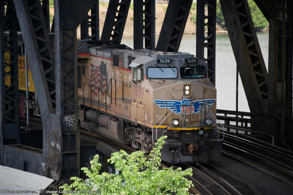 UP 7659
